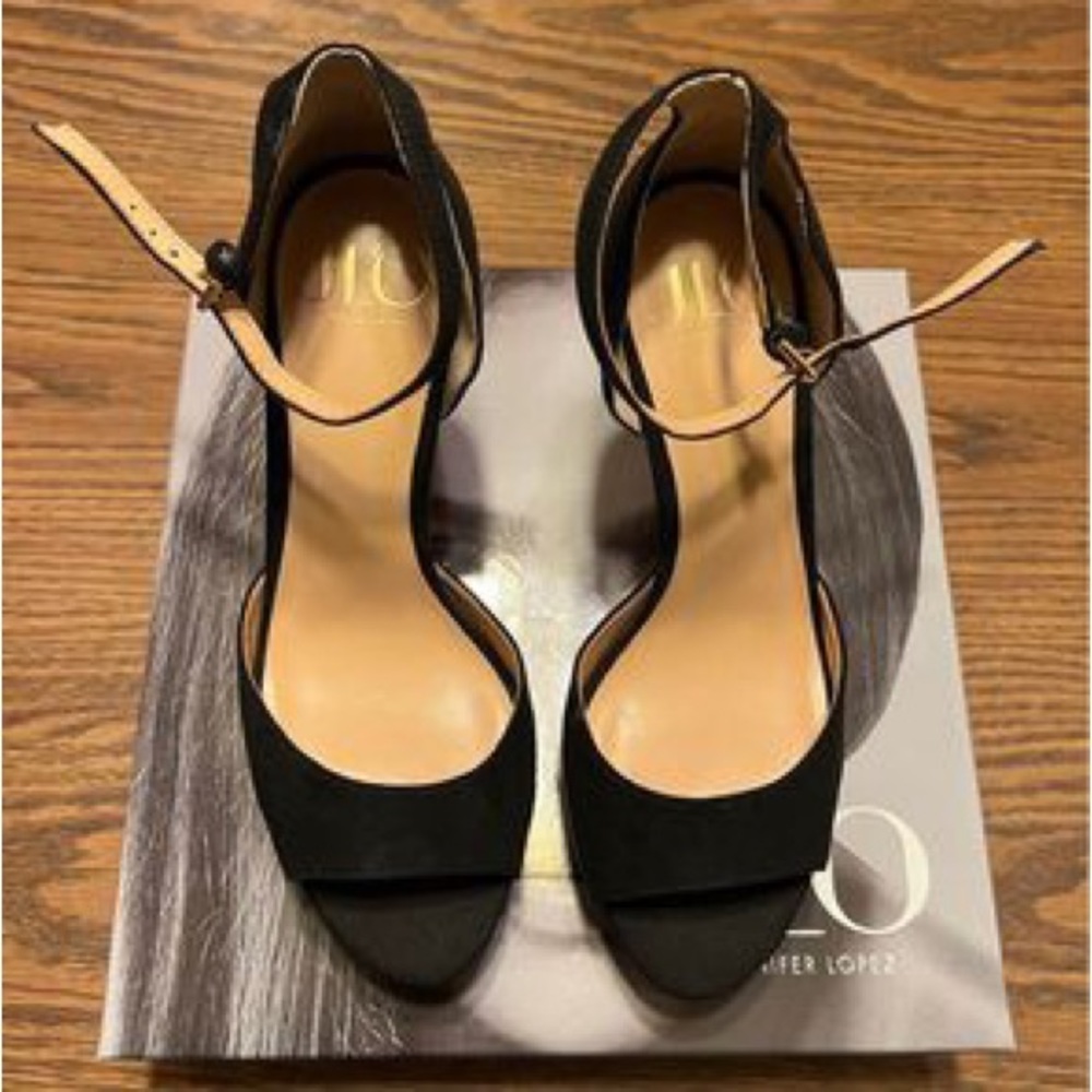 Jennifer Lopez Heels size 9.5